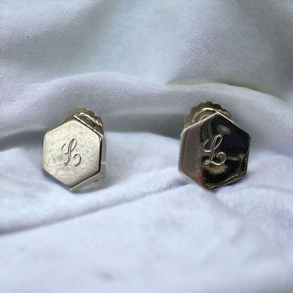 CORO silver toned hexagon shaped clip on earrings with the letter L - Picture 1 of 9